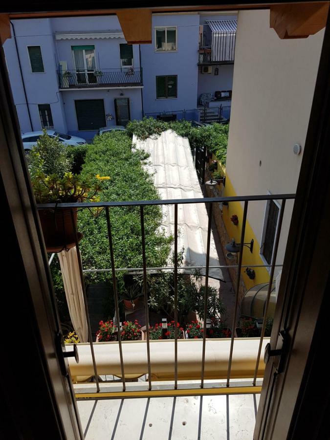 Dora Baltea Hotel Verona Exterior foto